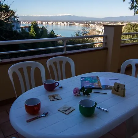 Apartment Agi Puig Rom